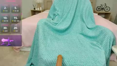 Snapshot of olivia_k_ chatting on September 2025 12:16:01 AM Olivia Hi guys Follow me online show from September 2025 12:16:01 AM