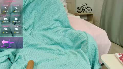 Snapshot of olivia_k_ chatting on October 2025 12:19:01 AM Olivia Hi guys Follow me online show from October 2025 12:19:01 AM