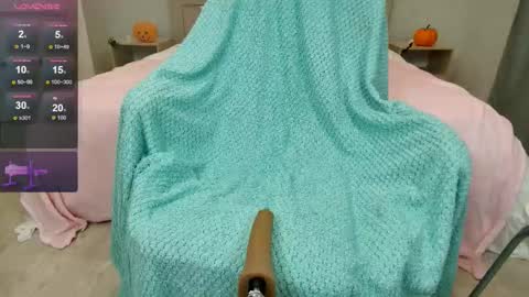 Snapshot of olivia_k_ chatting on November 2025 12:13:02 AM Olivia Hi guys Follow me online show from November 2025 12:13:02 AM