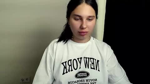 Olivia online show from October 2025 04:24:02 AM