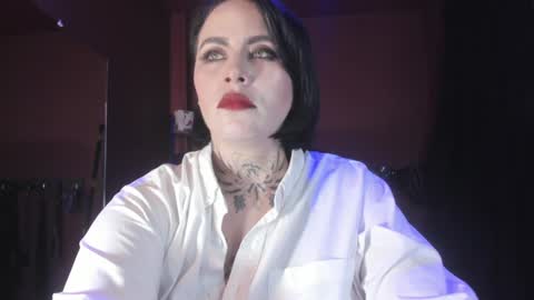   online show from January 2025 04:00:02 PM