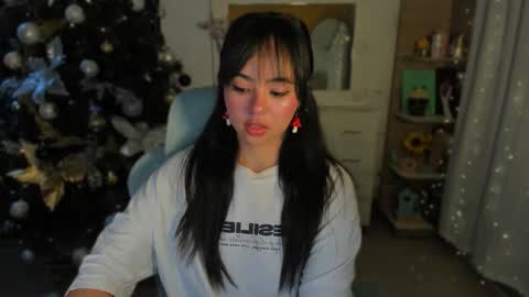 Snapshot of olivia_xd_ chatting on November 2025 09:24:01 AM Olivia online show from November 2025 09:24:01 AM