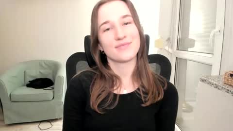 Oliwiaa2004 online show from December 2024 10:51:01 PM