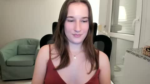 Oliwiaa2004 online show from December 2024 06:00:02 PM