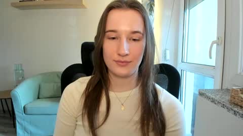 Oliwiaa2004 online show from March 2025 01:06:02 PM