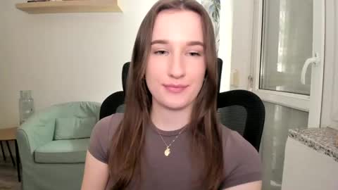 Oliwiaa2004 online show from March 2025 10:26:01 PM