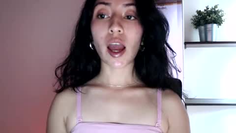 oliviaaa__ online show from September 2025 08:22:01 PM