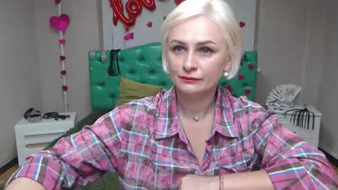 OliviaHorst online show from September 2025 05:22:02 AM