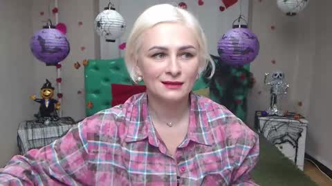 OliviaHorst online show from October 2025 05:19:02 PM