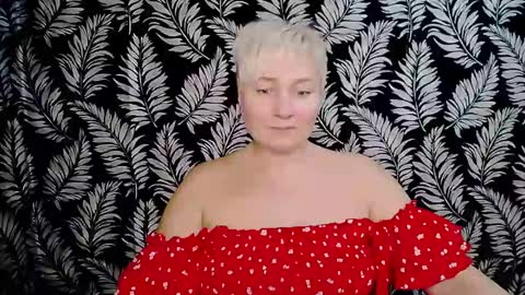 Kelly online show from December 2024 05:43:01 PM