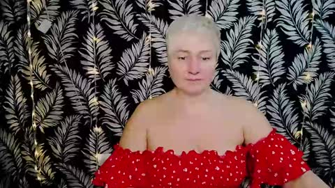 Kelly online show from December 2024 12:33:02 PM