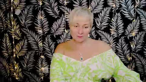 Kelly online show from December 2024 03:15:01 PM