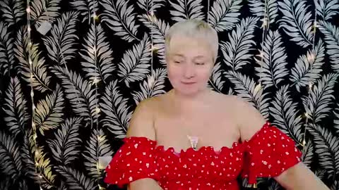 Kelly online show from December 2024 12:01:02 PM