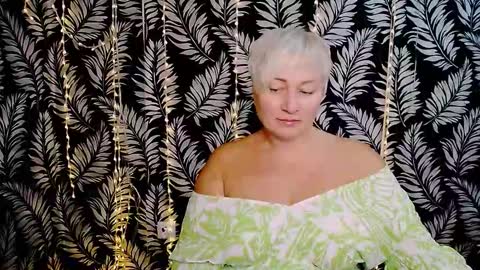 Kelly online show from October 2025 11:22:01 AM