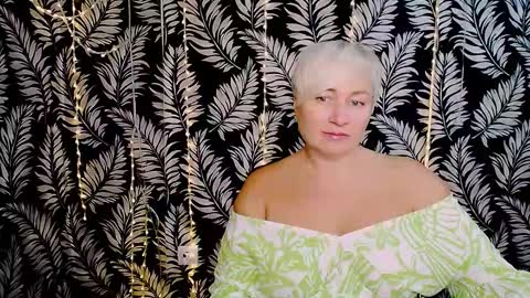 Kelly online show from October 2025 11:32:02 AM