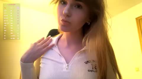  Mila  online show from September 2025 01:21:01 PM