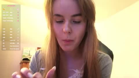  Mila  online show from September 2025 01:23:02 PM