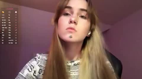  Mila  online show from September 2025 12:42:02 PM