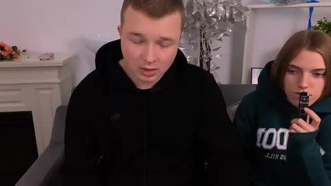 Olli and Stiw online show from October 2025 08:14:01 AM