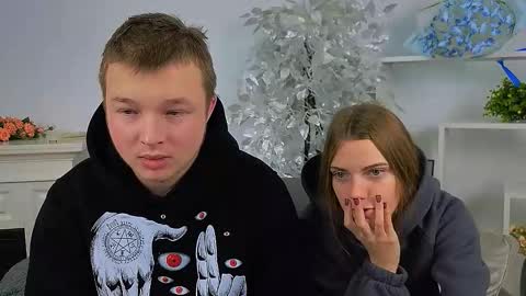 Olli and Stiw online show from November 2025 08:48:01 AM