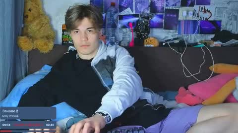 Snapshot of ololkd chatting on February 2025 08:31:02 PM Tony online show from February 2025 08:31:02 PM