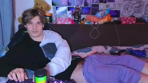 Snapshot of ololkd chatting on February 2025 09:20:02 PM Tony online show from February 2025 09:20:02 PM