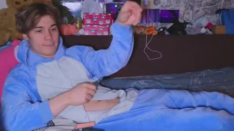 Snapshot of ololkd chatting on March 2025 07:54:01 PM Tony online show from March 2025 07:54:01 PM