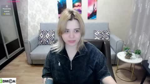 Fina online show from November 2025 08:52:01 PM