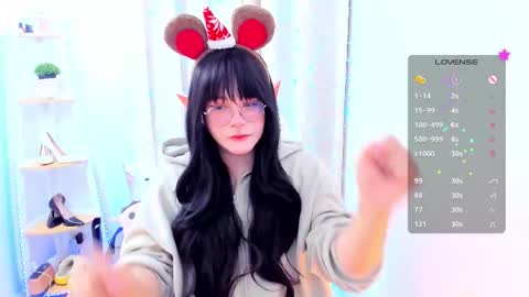 Omori Chan   online show from November 2025 10:42:01 PM