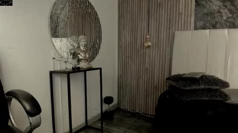 Snapshot of onceagain97_ chatting on October 2025 07:27:01 PM ... online show from October 2025 07:27:01 PM