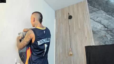 Snapshot of onceagain97_ chatting on October 2025 07:20:01 PM ... online show from October 2025 07:20:01 PM