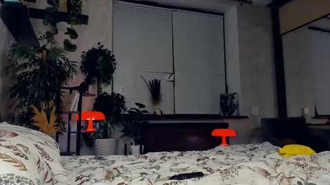 Snapshot of one_1ove chatting on February 2025 01:33:01 AM Ana online show from February 2025 01:33:01 AM