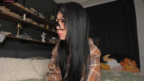 Snapshot of one_1ove chatting on March 2025 10:48:01 AM Ana online show from March 2025 10:48:01 AM