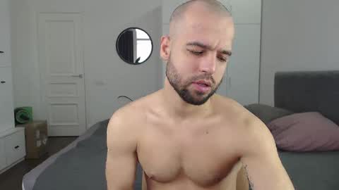 Snapshot of onebestlover chatting on January 2025 10:06:02 AM onebestlover online show from January 2025 10:06:02 AM