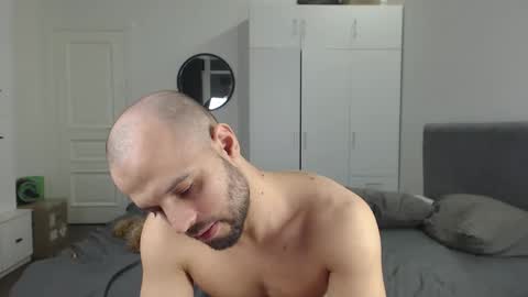 Snapshot of onebestlover chatting on January 2025 02:59:01 PM onebestlover online show from January 2025 02:59:01 PM