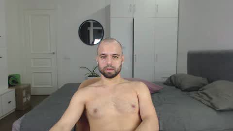 Snapshot of onebestlover chatting on January 2025 02:56:02 PM onebestlover online show from January 2025 02:56:02 PM