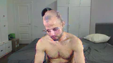 Snapshot of onebestlover chatting on January 2025 03:35:02 PM onebestlover online show from January 2025 03:35:02 PM