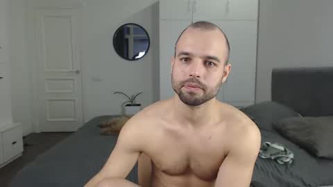 Snapshot of onebestlover chatting on February 2025 02:13:02 PM onebestlover online show from February 2025 02:13:02 PM