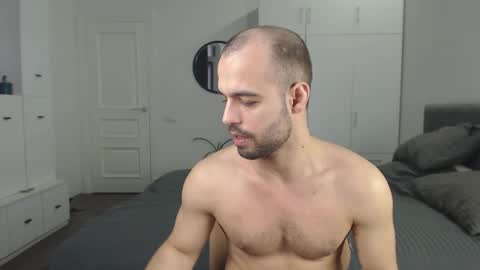 Snapshot of onebestlover chatting on February 2025 11:53:01 AM onebestlover online show from February 2025 11:53:01 AM