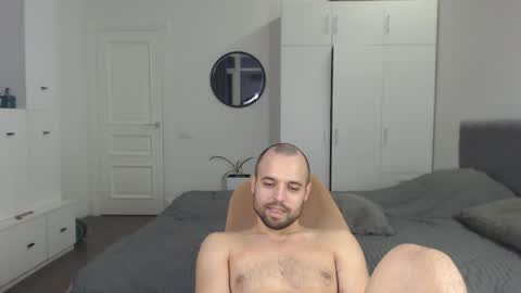 Snapshot of onebestlover chatting on February 2025 02:43:01 PM onebestlover online show from February 2025 02:43:01 PM