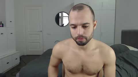 Snapshot of onebestlover chatting on February 2025 09:14:02 AM onebestlover online show from February 2025 09:14:02 AM