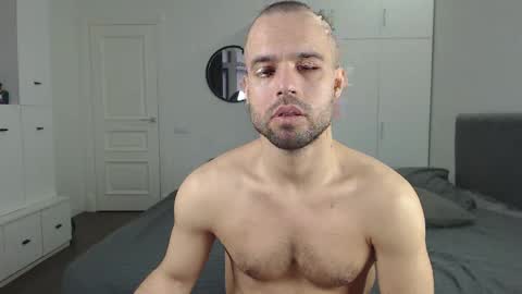 Snapshot of onebestlover chatting on February 2025 09:31:01 AM onebestlover online show from February 2025 09:31:01 AM