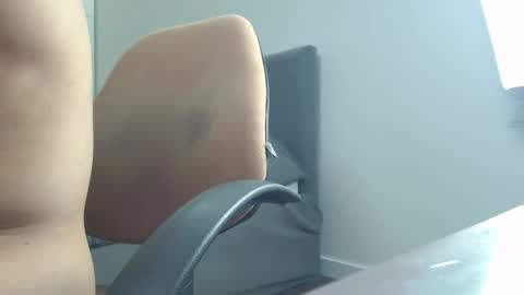 Snapshot of onebestlover chatting on February 2025 02:44:02 PM onebestlover online show from February 2025 02:44:02 PM