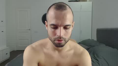 Snapshot of onebestlover chatting on February 2025 10:39:01 AM onebestlover online show from February 2025 10:39:01 AM