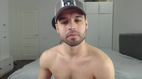 Snapshot of onebestlover chatting on March 2025 09:05:02 AM onebestlover online show from March 2025 09:05:02 AM
