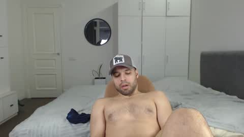 Snapshot of onebestlover chatting on March 2025 03:29:01 PM onebestlover online show from March 2025 03:29:01 PM