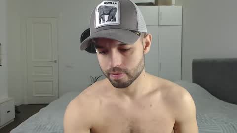 Snapshot of onebestlover chatting on March 2025 08:48:01 AM onebestlover online show from March 2025 08:48:01 AM