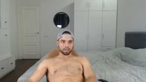 Snapshot of onebestlover chatting on September 2025 03:03:02 PM onebestlover online show from September 2025 03:03:02 PM