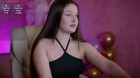 Snapshot of onelaya chatting on February 2025 08:00:01 PM L A Y A online show from February 2025 08:00:01 PM