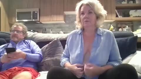 couple mature milf bigboobs curvy mommydaddy online show from December 2024 05:05:02 AM